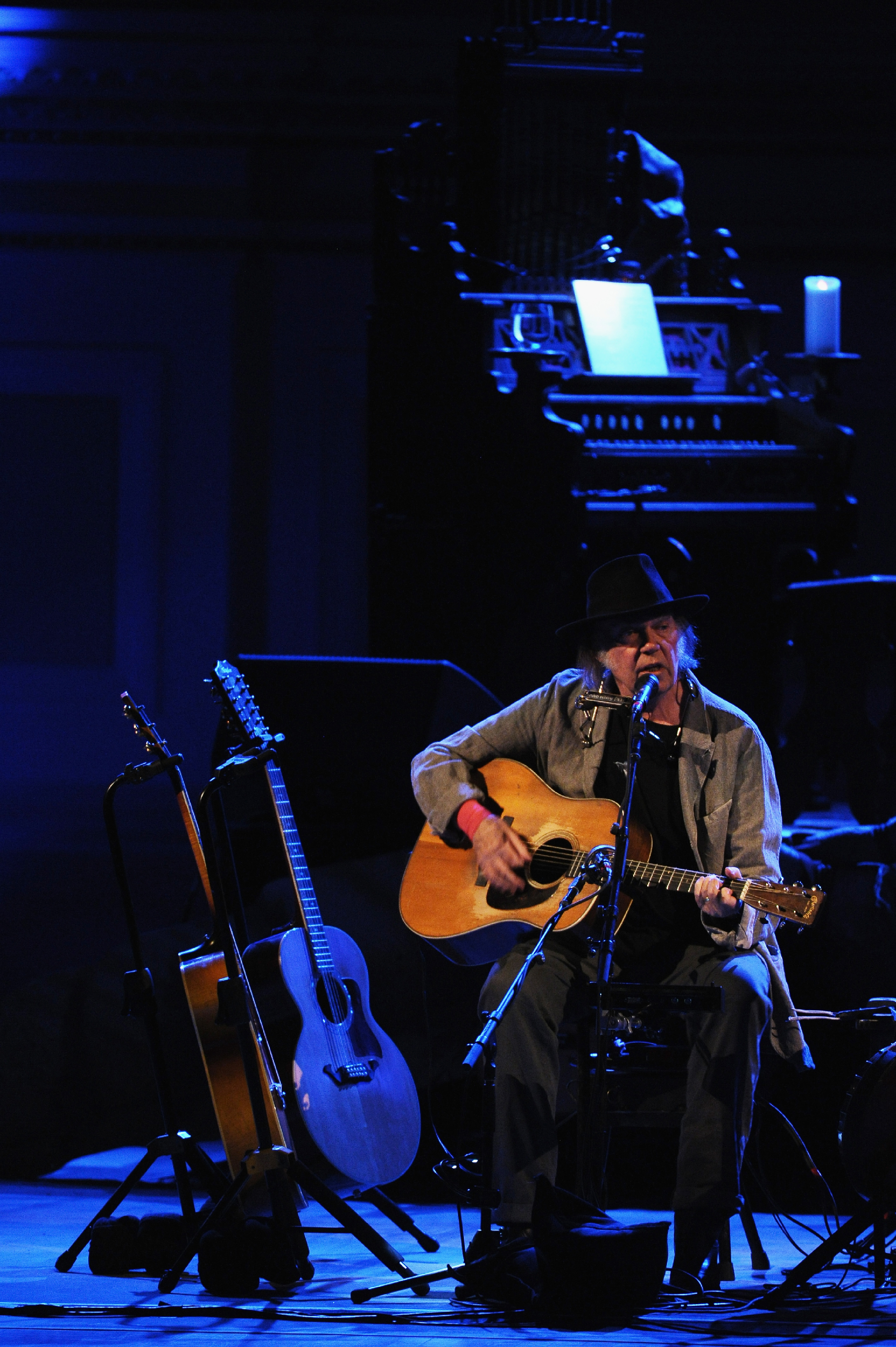 neil young 5x or less acoustic